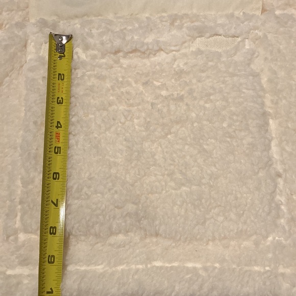 Champion White Hooded Sherpa with Kangaroo Pouch - Picture 8 of 8